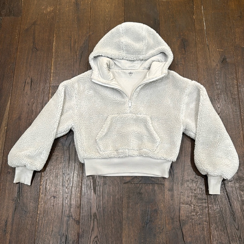 Alo Yoga grey Sherpa jacket